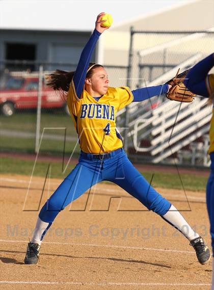 Thumbnail 3 in Shawnee vs Buena photogallery.