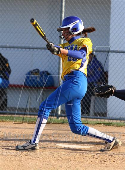 Thumbnail 1 in Shawnee vs Buena photogallery.
