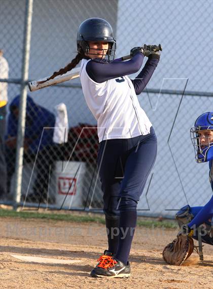Thumbnail 2 in Shawnee vs Buena photogallery.