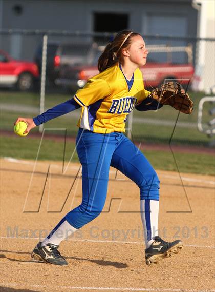 Thumbnail 1 in Shawnee vs Buena photogallery.