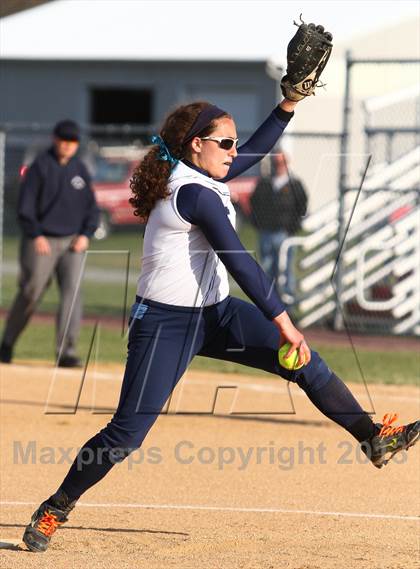 Thumbnail 3 in Shawnee vs Buena photogallery.
