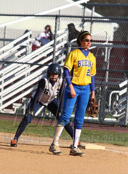 Thumbnail 3 in Shawnee vs Buena photogallery.
