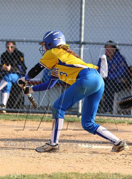 Thumbnail 3 in Shawnee vs Buena photogallery.
