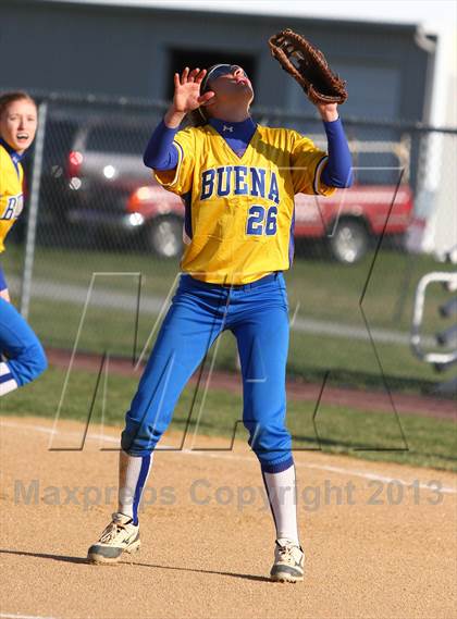 Thumbnail 1 in Shawnee vs Buena photogallery.