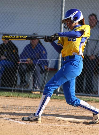 Thumbnail 3 in Shawnee vs Buena photogallery.