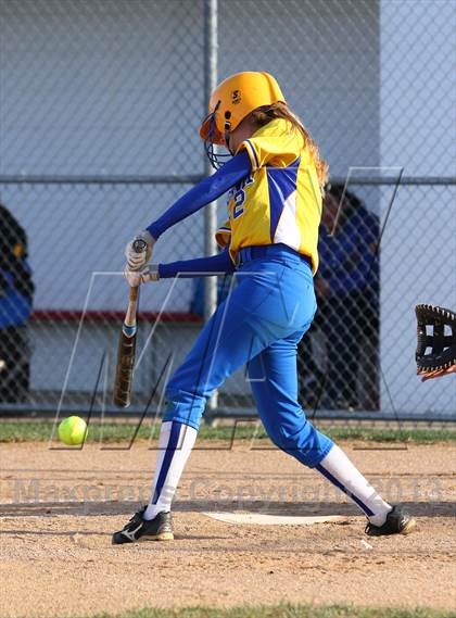 Thumbnail 2 in Shawnee vs Buena photogallery.