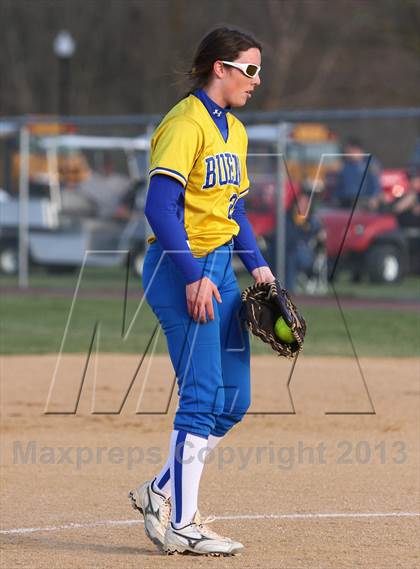 Thumbnail 1 in Shawnee vs Buena photogallery.