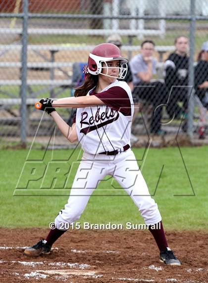 Thumbnail 2 in Isabella vs Thorsby (Mustang Invitational) photogallery.