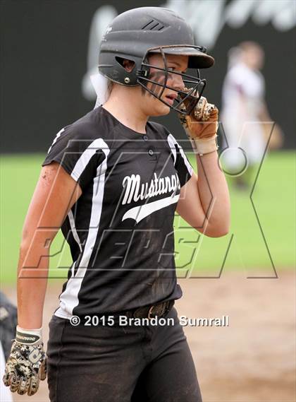 Thumbnail 2 in Isabella vs Thorsby (Mustang Invitational) photogallery.