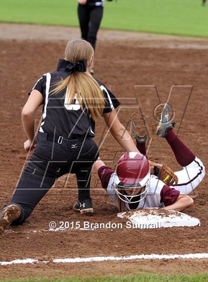 Thumbnail 3 in Isabella vs Thorsby (Mustang Invitational) photogallery.