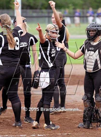 Thumbnail 2 in Isabella vs Thorsby (Mustang Invitational) photogallery.