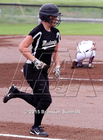 Thumbnail 3 in Isabella vs Thorsby (Mustang Invitational) photogallery.