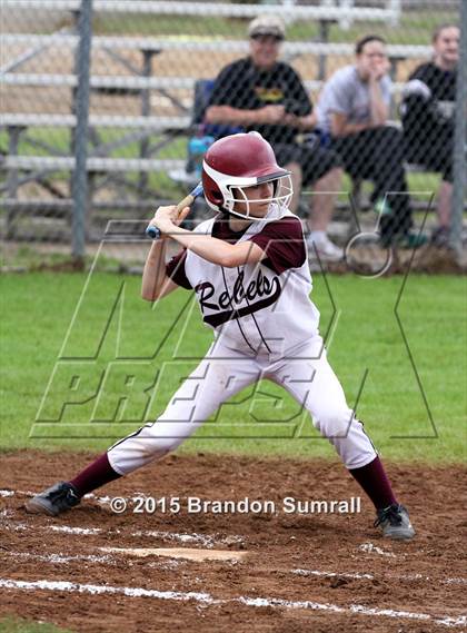 Thumbnail 3 in Isabella vs Thorsby (Mustang Invitational) photogallery.