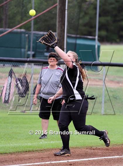 Thumbnail 2 in Isabella vs Thorsby (Mustang Invitational) photogallery.