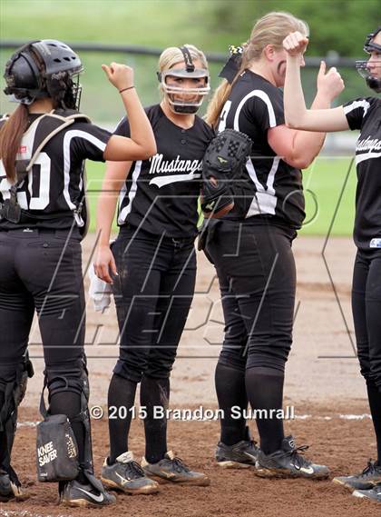 Thumbnail 3 in Isabella vs Thorsby (Mustang Invitational) photogallery.