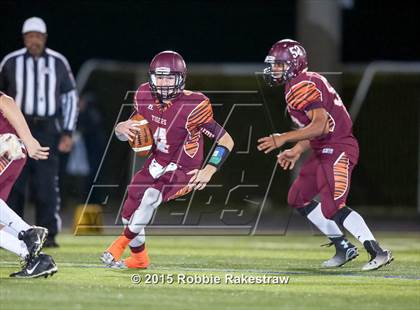 Thumbnail 1 in Tenaha vs. Muenster (UIL 2A Division II Regional Playoff) photogallery.