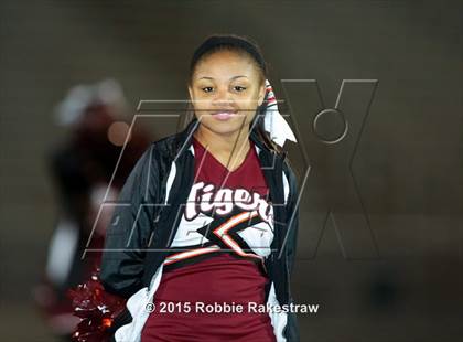 Thumbnail 2 in Tenaha vs. Muenster (UIL 2A Division II Regional Playoff) photogallery.