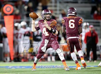 Thumbnail 2 in Tenaha vs. Muenster (UIL 2A Division II Regional Playoff) photogallery.