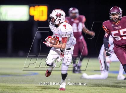 Thumbnail 3 in Tenaha vs. Muenster (UIL 2A Division II Regional Playoff) photogallery.