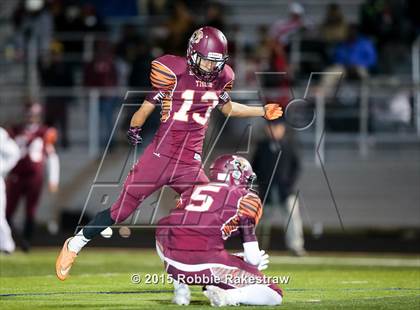 Thumbnail 1 in Tenaha vs. Muenster (UIL 2A Division II Regional Playoff) photogallery.