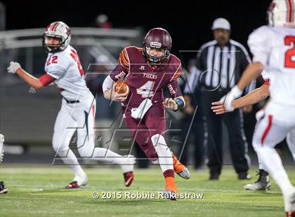 Thumbnail 2 in Tenaha vs. Muenster (UIL 2A Division II Regional Playoff) photogallery.