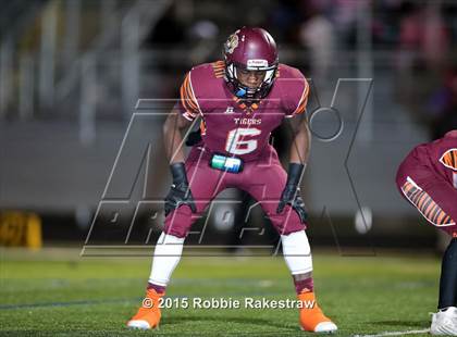 Thumbnail 3 in Tenaha vs. Muenster (UIL 2A Division II Regional Playoff) photogallery.