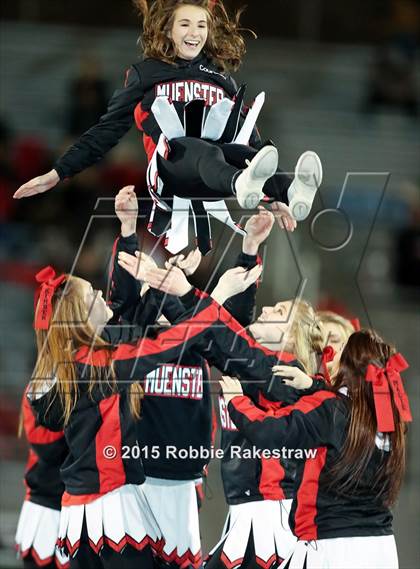 Thumbnail 3 in Tenaha vs. Muenster (UIL 2A Division II Regional Playoff) photogallery.