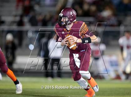 Thumbnail 3 in Tenaha vs. Muenster (UIL 2A Division II Regional Playoff) photogallery.