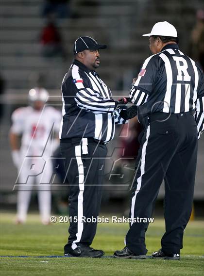 Thumbnail 2 in Tenaha vs. Muenster (UIL 2A Division II Regional Playoff) photogallery.