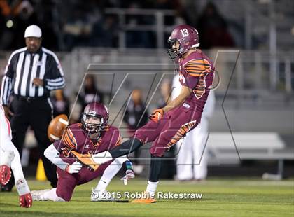 Thumbnail 2 in Tenaha vs. Muenster (UIL 2A Division II Regional Playoff) photogallery.