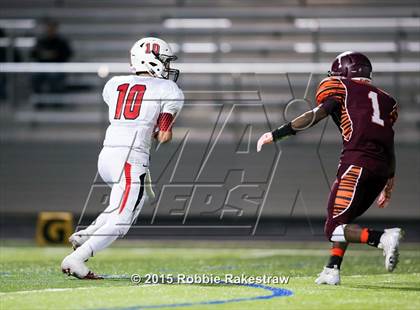 Thumbnail 1 in Tenaha vs. Muenster (UIL 2A Division II Regional Playoff) photogallery.