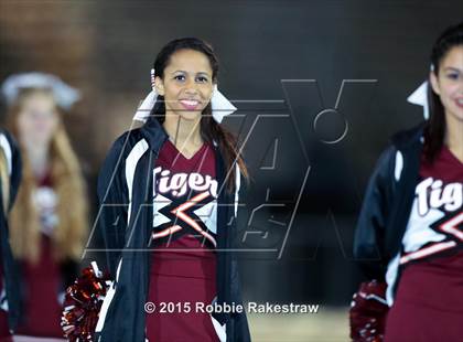 Thumbnail 3 in Tenaha vs. Muenster (UIL 2A Division II Regional Playoff) photogallery.