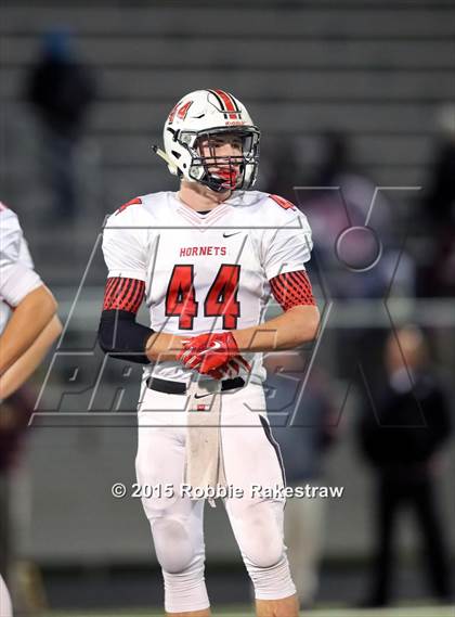 Thumbnail 3 in Tenaha vs. Muenster (UIL 2A Division II Regional Playoff) photogallery.