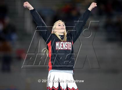 Thumbnail 3 in Tenaha vs. Muenster (UIL 2A Division II Regional Playoff) photogallery.