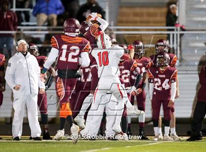 Thumbnail 3 in Tenaha vs. Muenster (UIL 2A Division II Regional Playoff) photogallery.