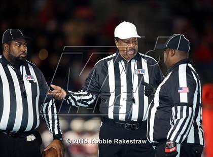 Thumbnail 3 in Tenaha vs. Muenster (UIL 2A Division II Regional Playoff) photogallery.