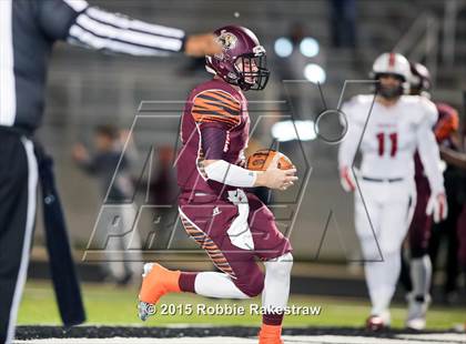 Thumbnail 2 in Tenaha vs. Muenster (UIL 2A Division II Regional Playoff) photogallery.