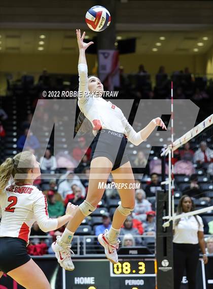 Thumbnail 2 in Columbus vs. Gunter (UIL 3A Semifinal) photogallery.