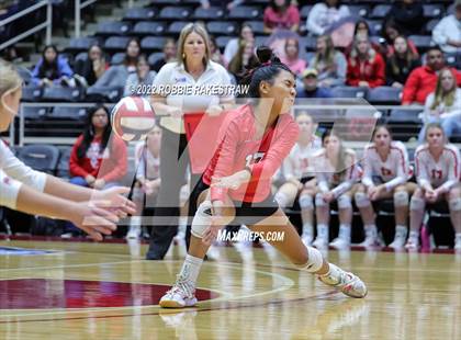 Thumbnail 2 in Columbus vs. Gunter (UIL 3A Semifinal) photogallery.