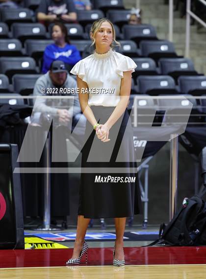Thumbnail 1 in Columbus vs. Gunter (UIL 3A Semifinal) photogallery.