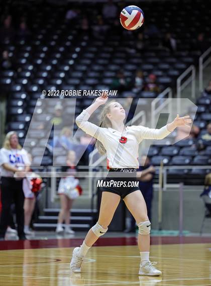 Thumbnail 2 in Columbus vs. Gunter (UIL 3A Semifinal) photogallery.