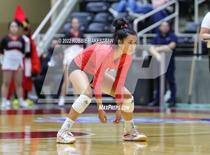 Thumbnail 2 in Columbus vs. Gunter (UIL 3A Semifinal) photogallery.