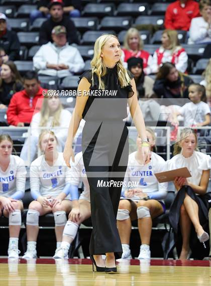 Thumbnail 1 in Columbus vs. Gunter (UIL 3A Semifinal) photogallery.
