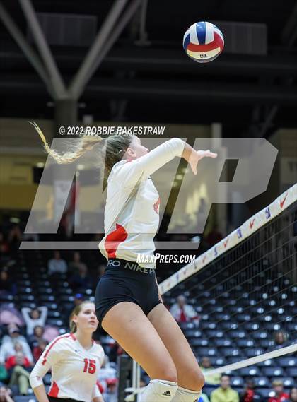 Thumbnail 2 in Columbus vs. Gunter (UIL 3A Semifinal) photogallery.
