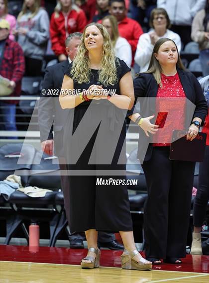 Thumbnail 2 in Columbus vs. Gunter (UIL 3A Semifinal) photogallery.