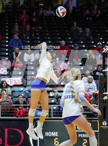 Thumbnail 1 in Columbus vs. Gunter (UIL 3A Semifinal) photogallery.