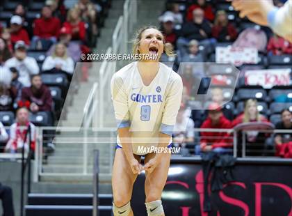 Thumbnail 2 in Columbus vs. Gunter (UIL 3A Semifinal) photogallery.