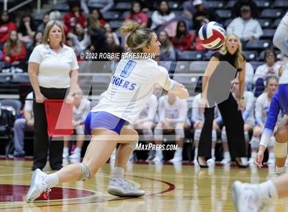 Thumbnail 3 in Columbus vs. Gunter (UIL 3A Semifinal) photogallery.