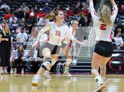 Thumbnail 1 in Columbus vs. Gunter (UIL 3A Semifinal) photogallery.