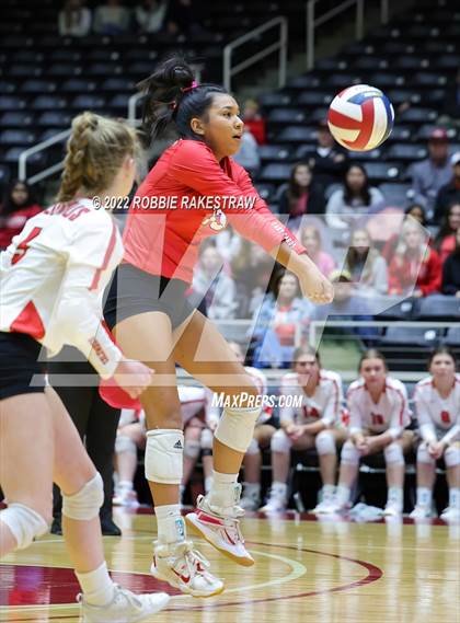 Thumbnail 3 in Columbus vs. Gunter (UIL 3A Semifinal) photogallery.